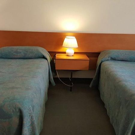 Locanda Alle Officine Buttrio Luaran gambar